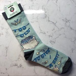 Too Old To Give a $hit socks